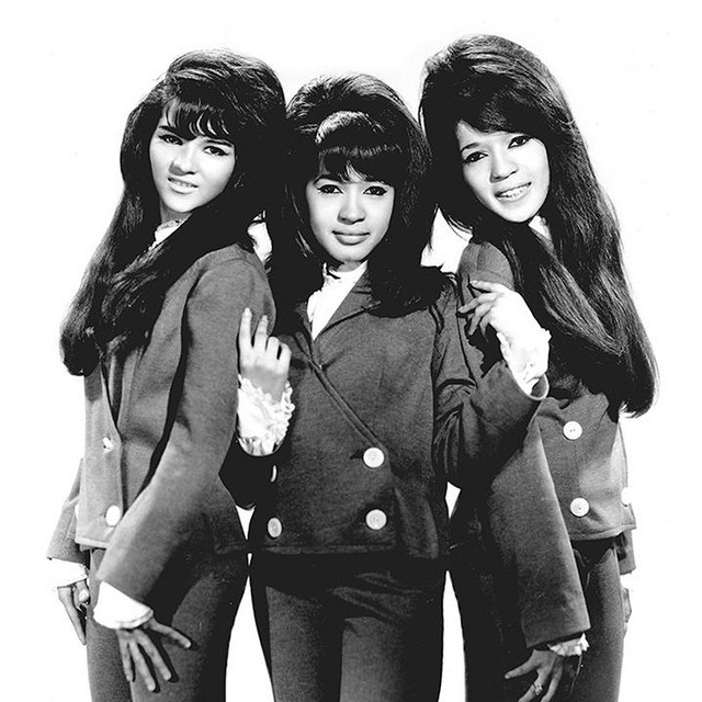 A Motown Christmas tickets in Burnsville