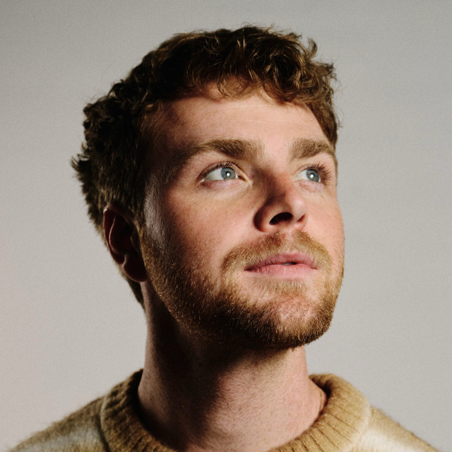 Alex Warren