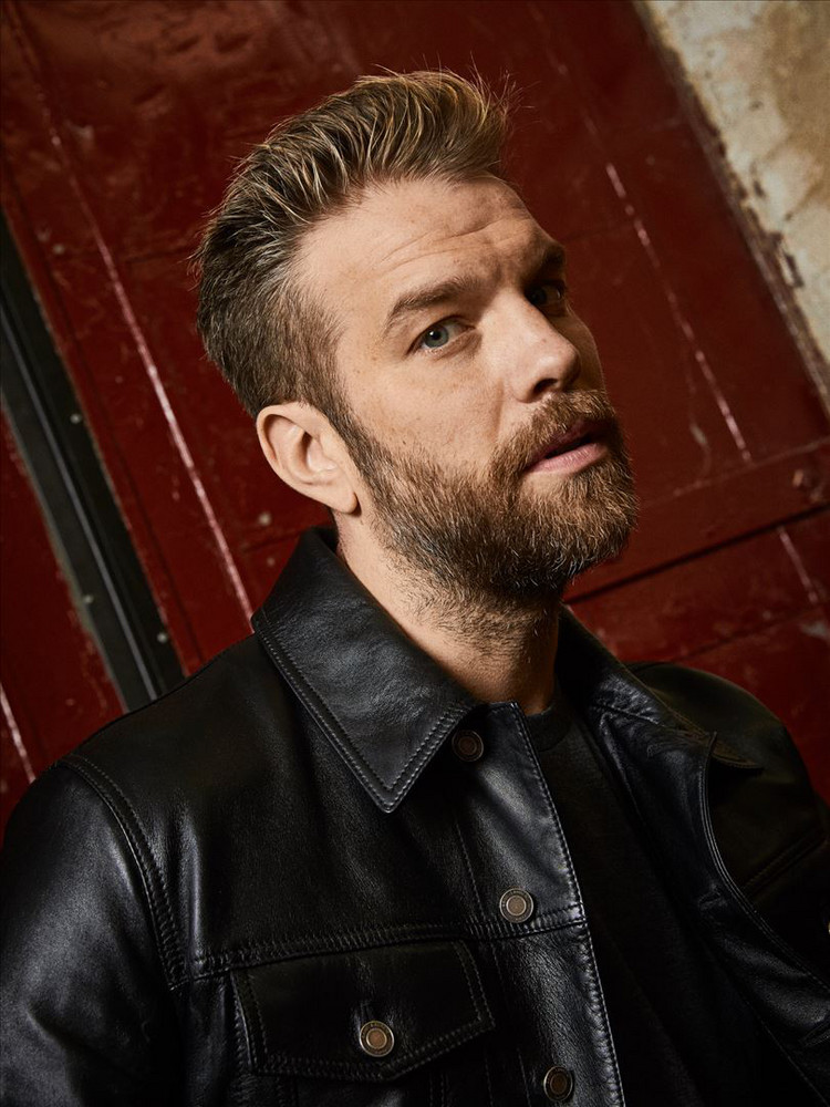 Anthony Jeselnik tickets in Fort Wayne