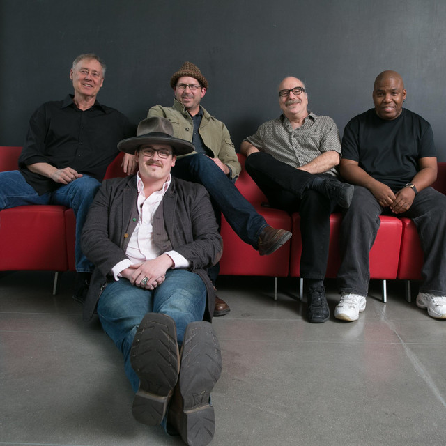 Bruce Hornsby And The Noisemakers tickets in Morristown