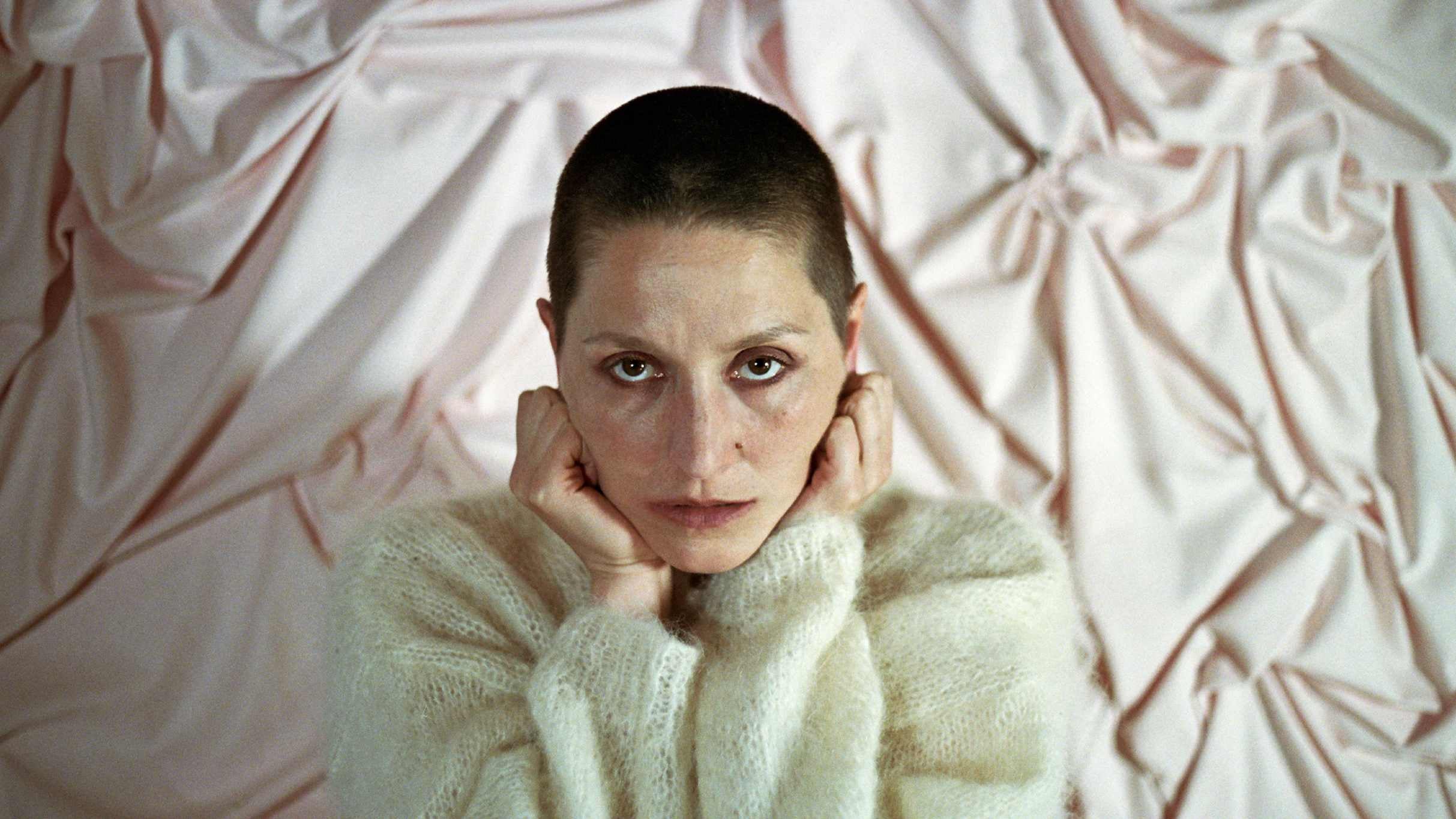 Beyond The Gate: Cate Le Bon & Horsegirl