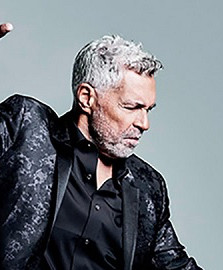 Clint Holmes