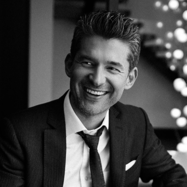 Matt Dusk Sings Sinatra
