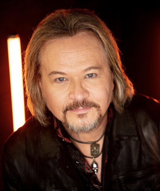 Travis Tritt tickets in Eau Claire